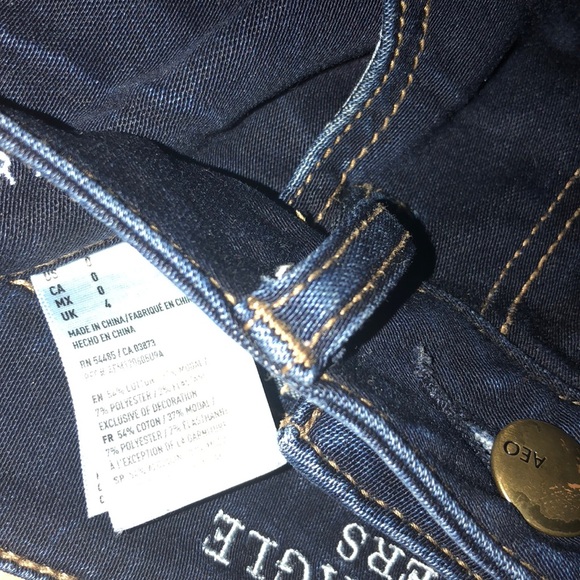 stretchy cutoff jean shorts - Picture 3 of 3